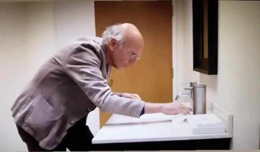 Simplehuman soap pump in Curb Your Enthusiasm